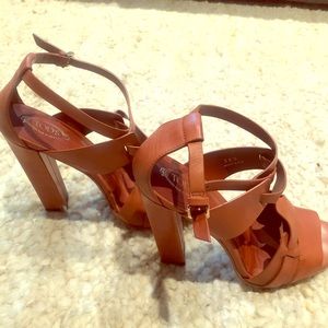 Tods sandals
